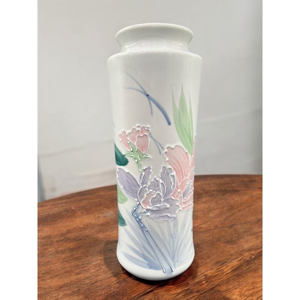 Vintage Raised Enamel Outline Flowers Moriage Style Flower Vase made in Japan 12